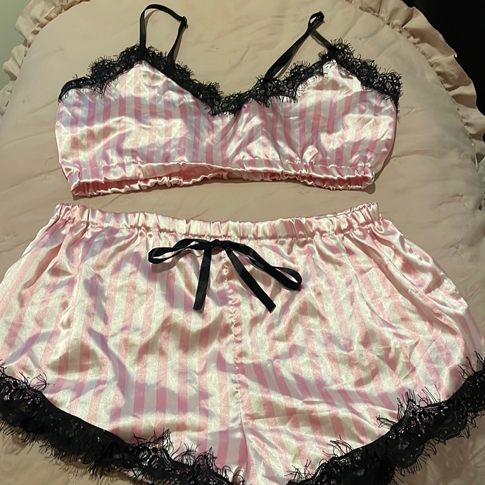 Large lingerie pajama set